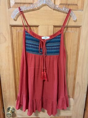 🌻5 for $30🌻 Entro Rust Red Boho Tassel Tank with Embroidered Yoke